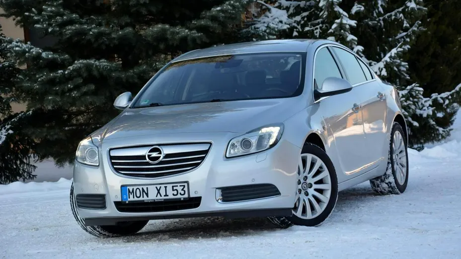 OPEL Insignia -