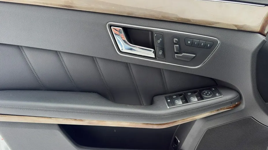 MERCEDES-BENZ E Klasa -