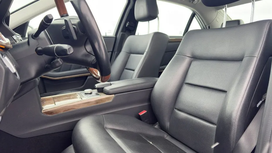 MERCEDES-BENZ E Klasa -