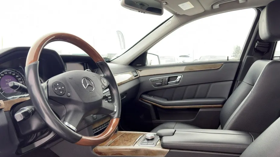 MERCEDES-BENZ E Klasa -