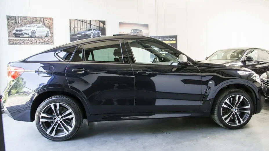 BMW X6 -