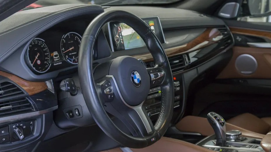BMW X6 -