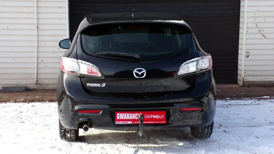 MAZDA 3 -