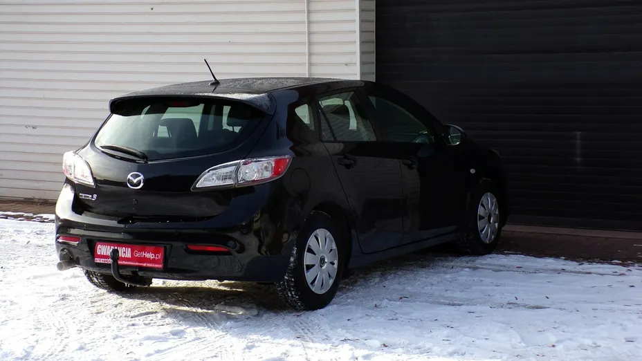 MAZDA 3 -