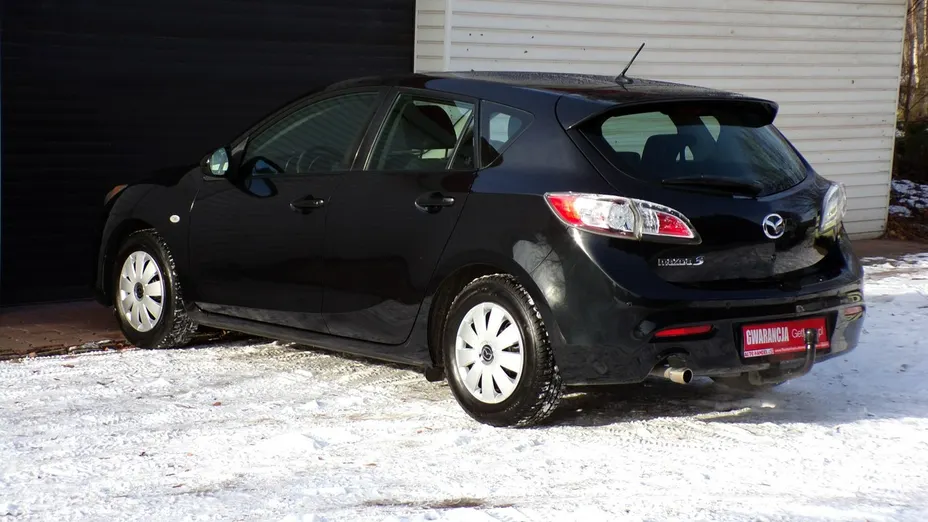 MAZDA 3 -