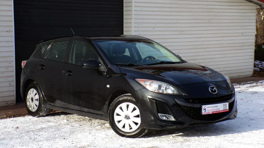 MAZDA 3 -