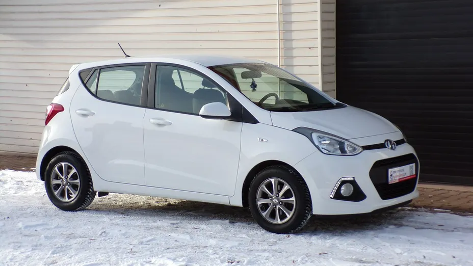 HYUNDAI i10 -