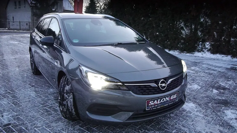 OPEL Astra -