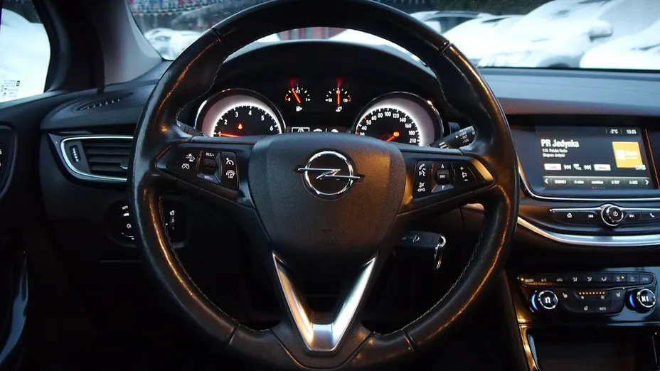 OPEL Astra -