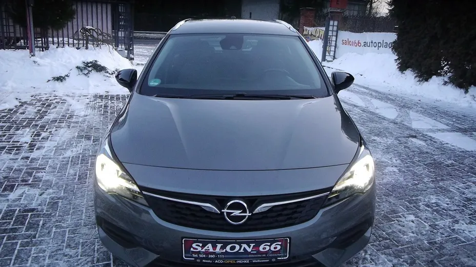 OPEL Astra -
