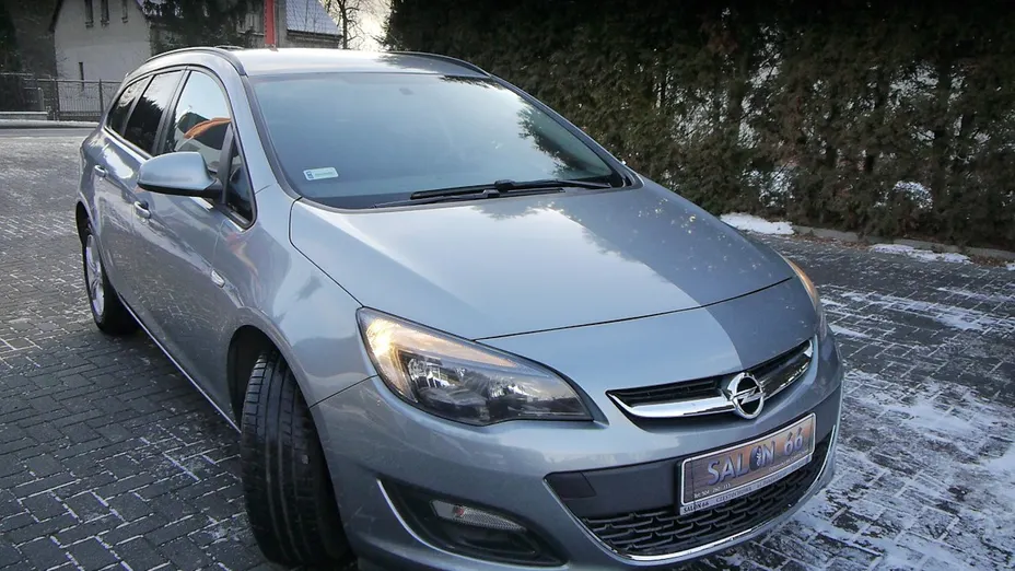 OPEL Astra -