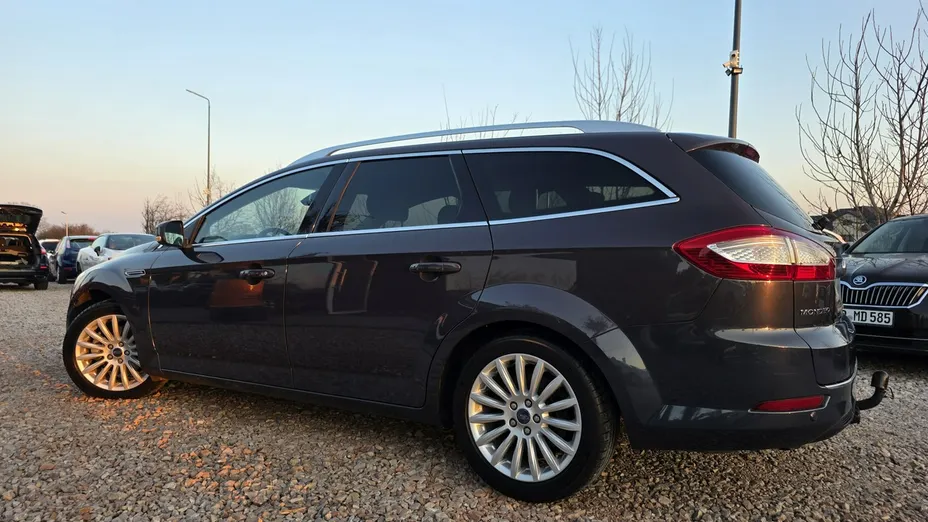 FORD Mondeo -
