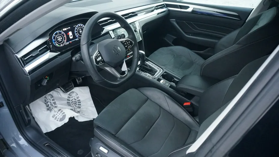 VOLKSWAGEN Arteon -