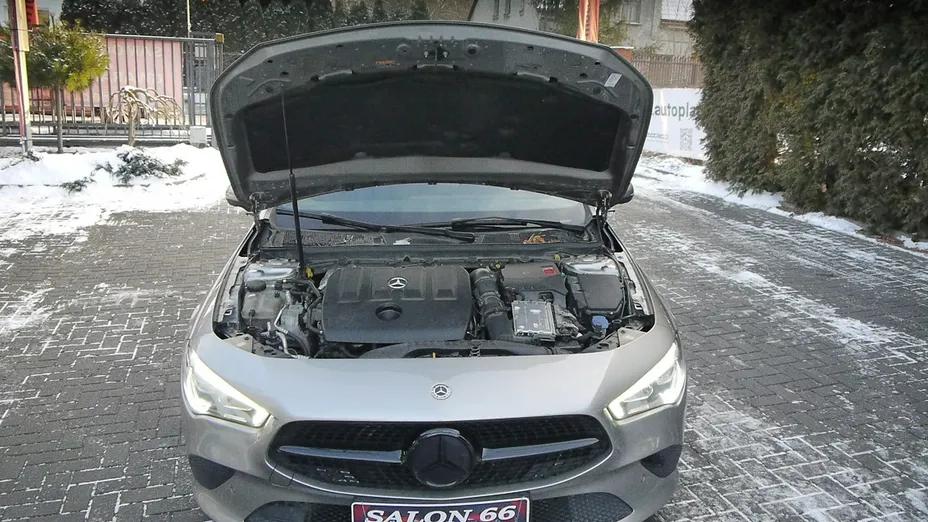 MERCEDES-BENZ CLA -