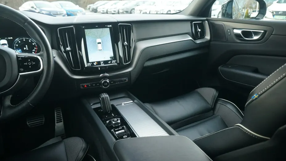 VOLVO XC60 -