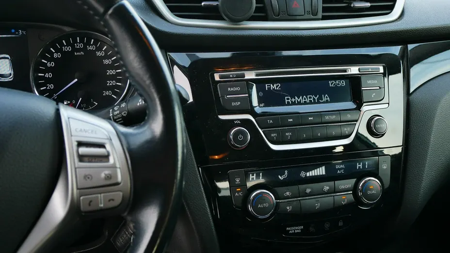 NISSAN Qashqai -