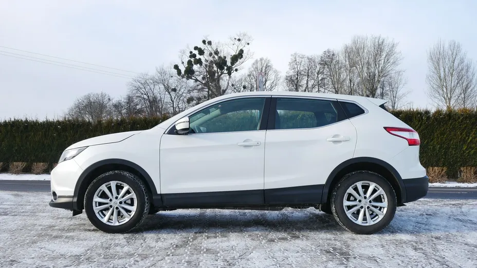 NISSAN Qashqai -