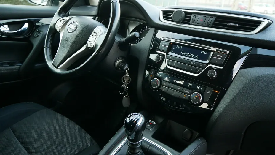 NISSAN Qashqai -