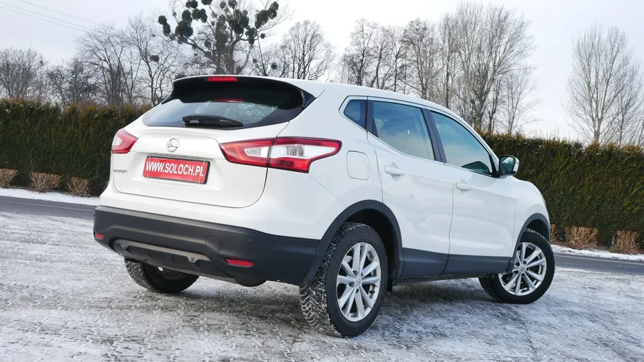 NISSAN Qashqai -
