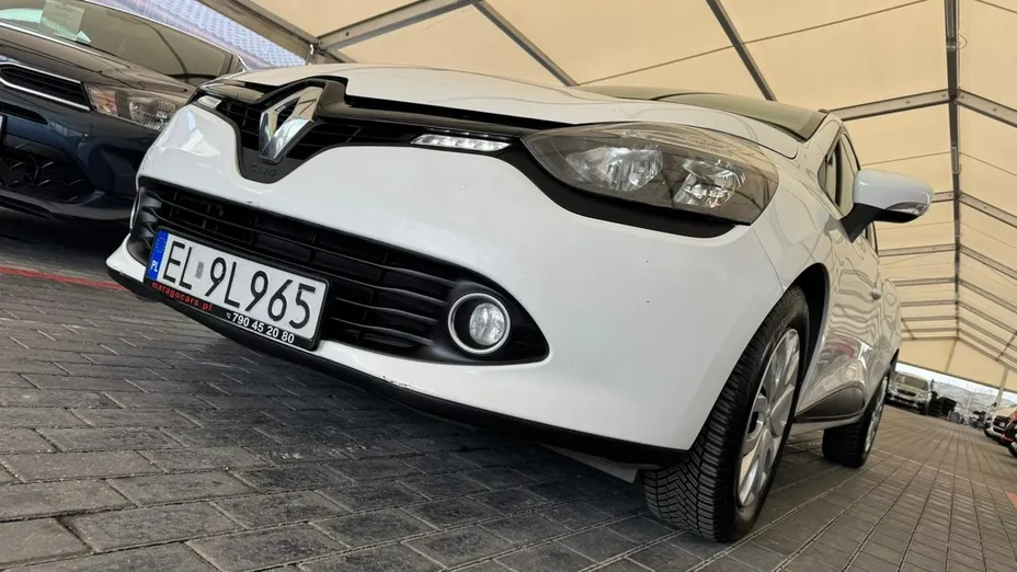 RENAULT Clio -