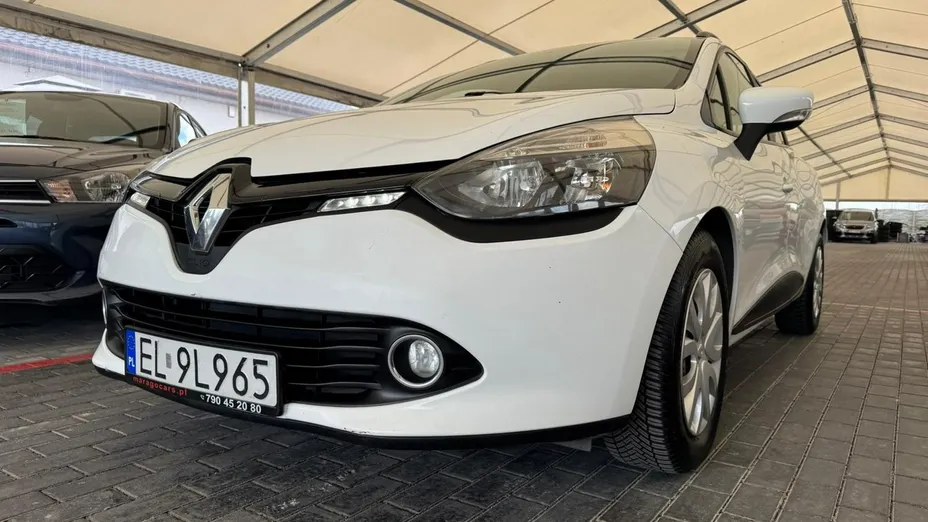 RENAULT Clio -