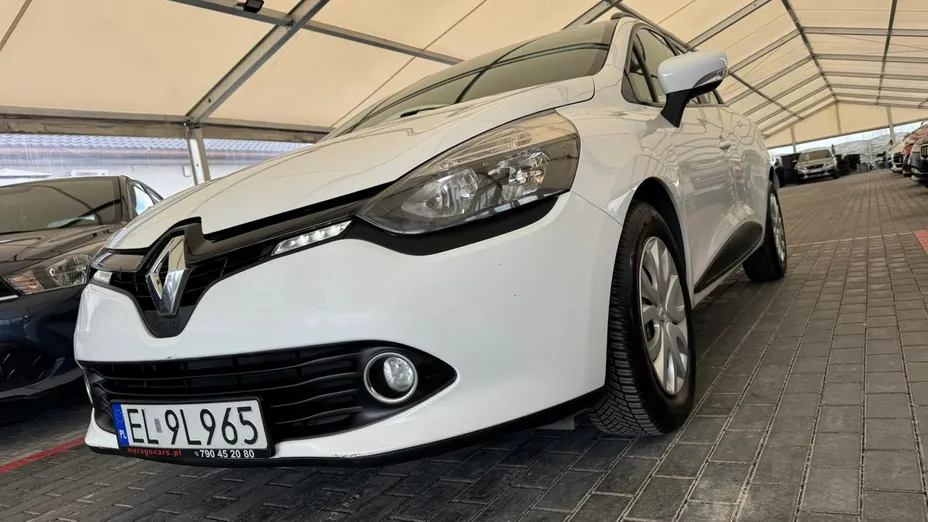 RENAULT Clio -