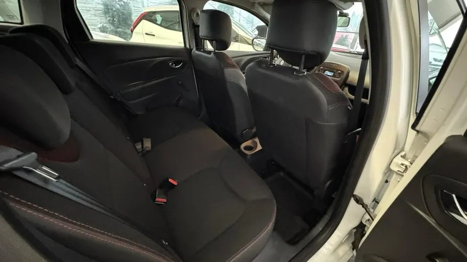 RENAULT Clio -