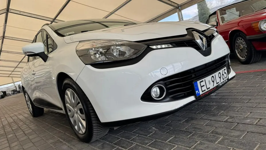 RENAULT Clio -