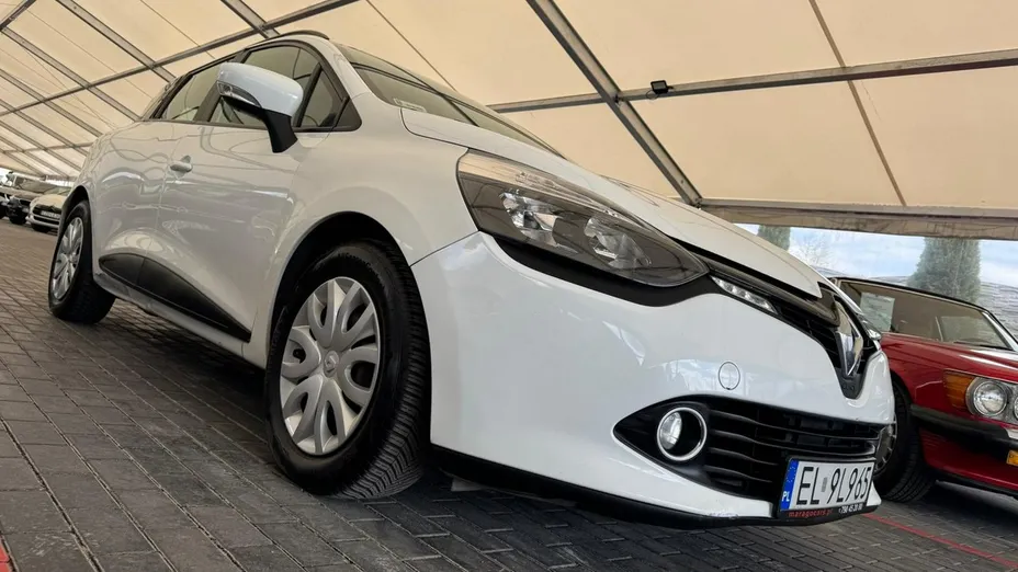 RENAULT Clio -