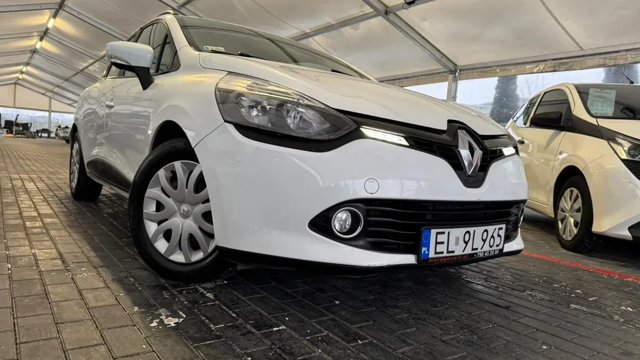 RENAULT Clio -