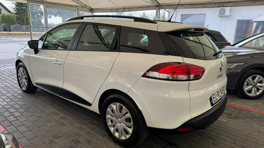 RENAULT Clio -