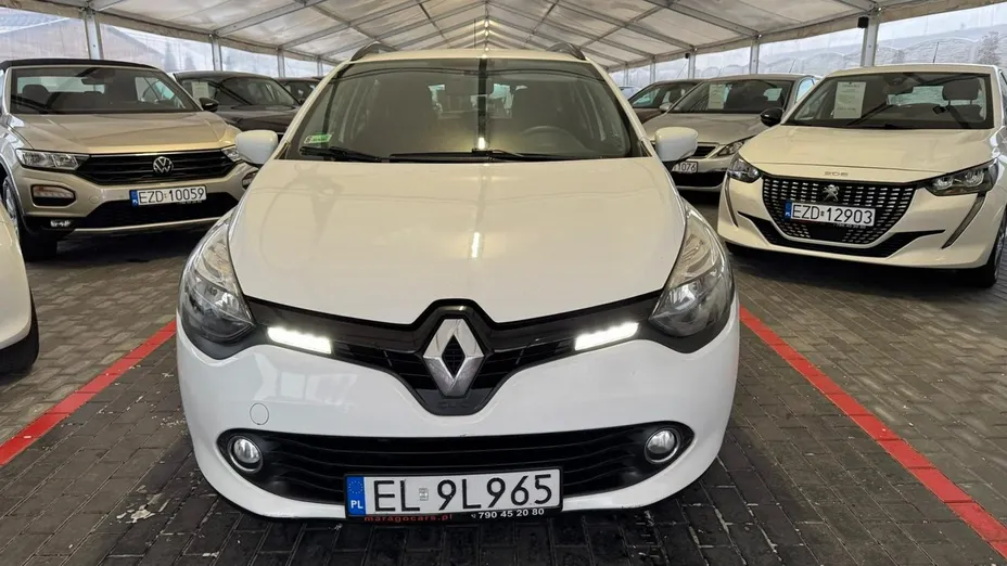 RENAULT Clio -