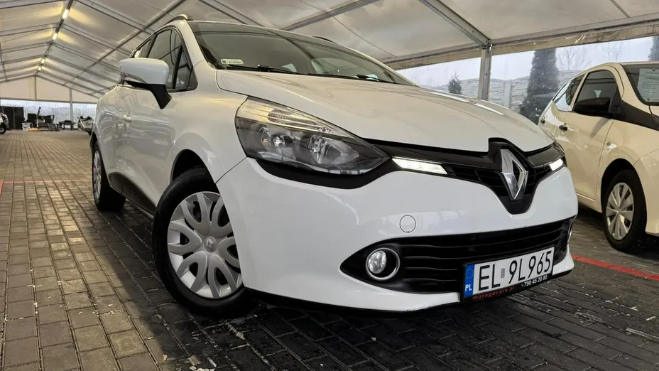 RENAULT Clio -