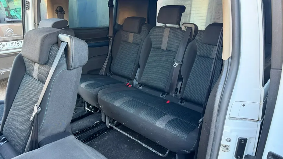 PEUGEOT Traveller -