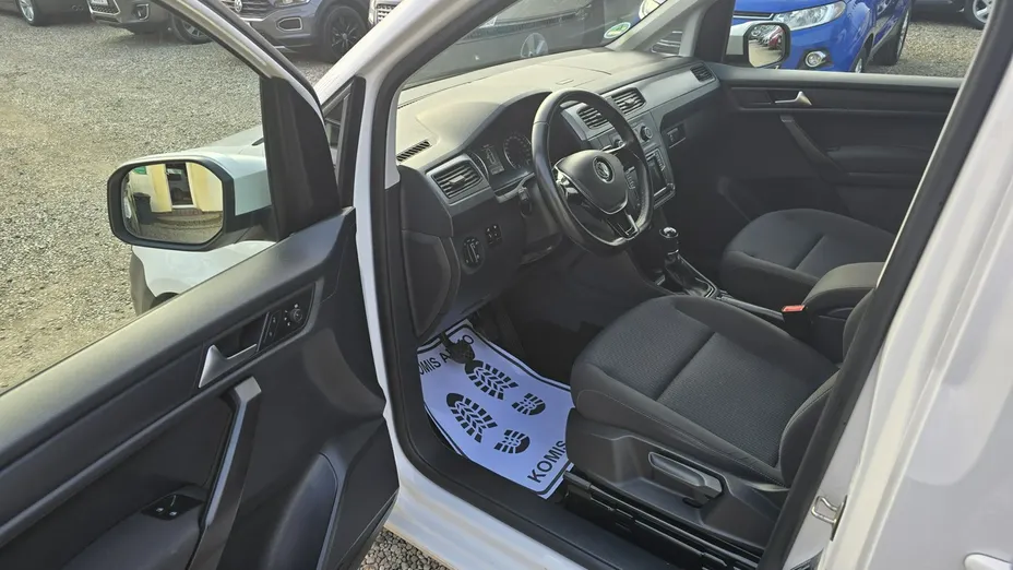 VOLKSWAGEN Caddy -