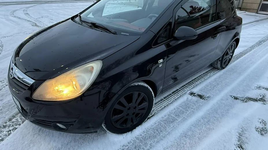 OPEL Corsa -