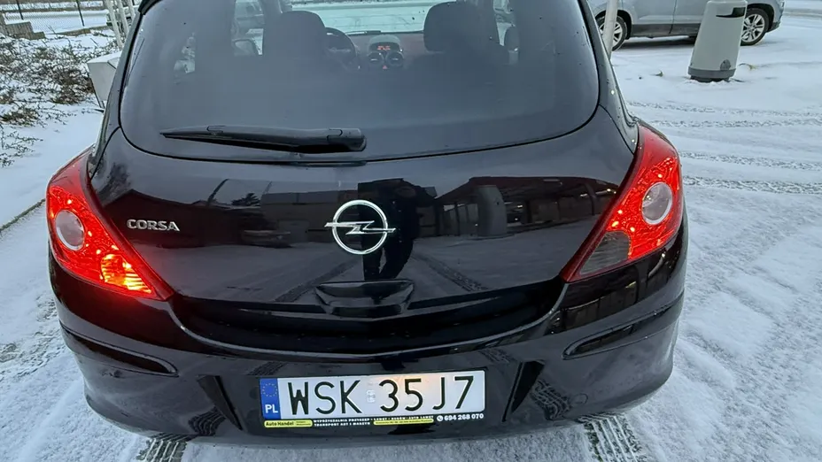 OPEL Corsa -