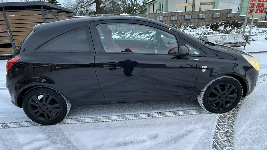 OPEL Corsa -