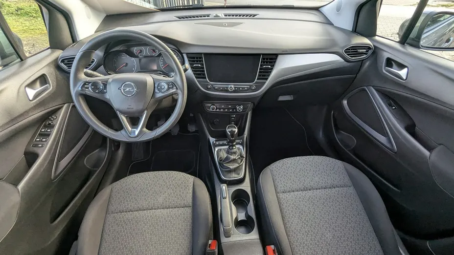 OPEL Crossland X -
