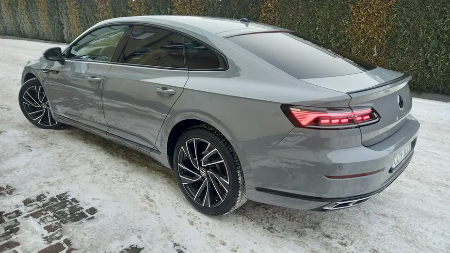 VOLKSWAGEN Arteon -