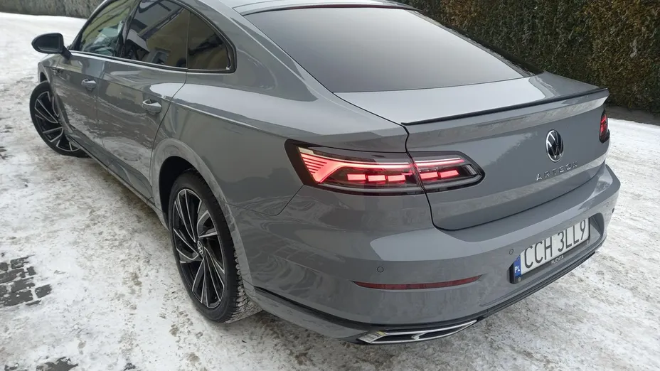 VOLKSWAGEN Arteon -