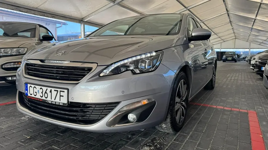 PEUGEOT 308 -