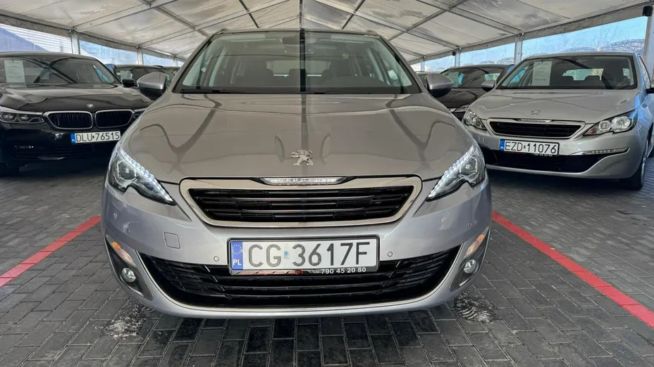 PEUGEOT 308 -