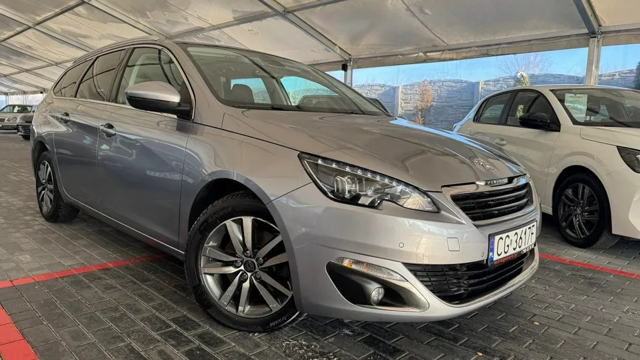 PEUGEOT 308 -