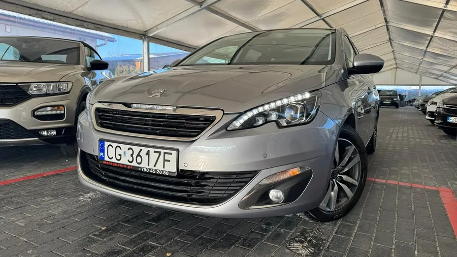 PEUGEOT 308 -