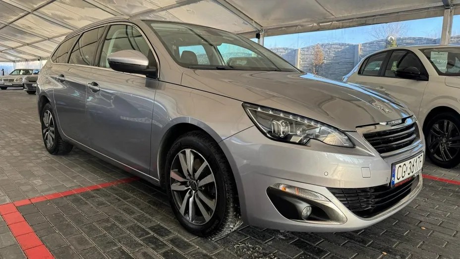 PEUGEOT 308 -
