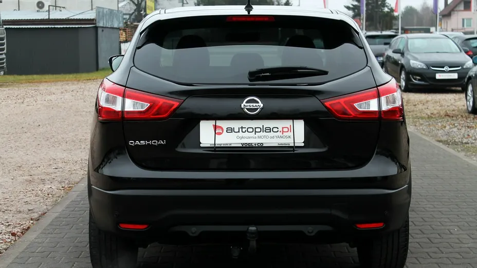 NISSAN Qashqai -