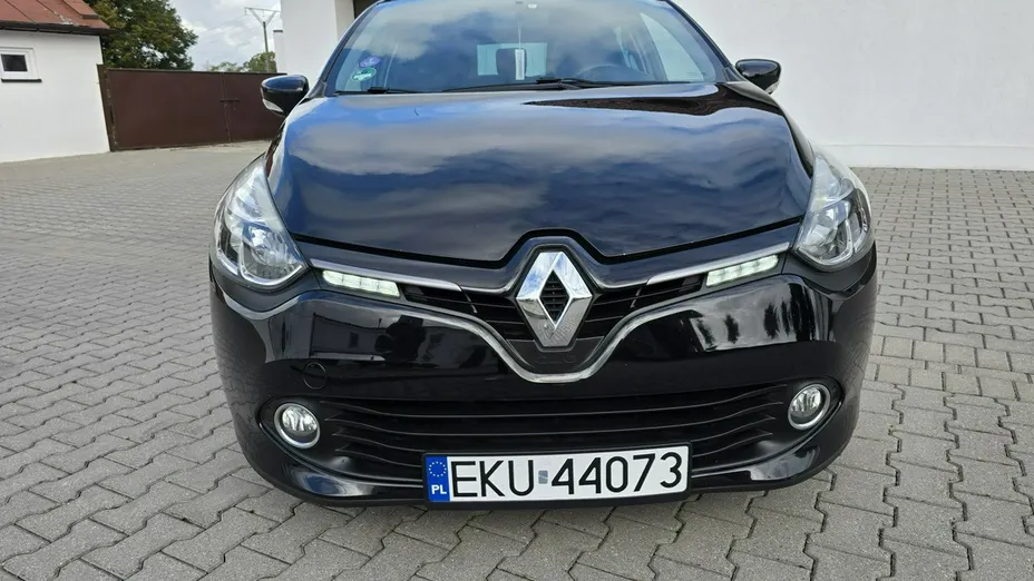 RENAULT Clio -