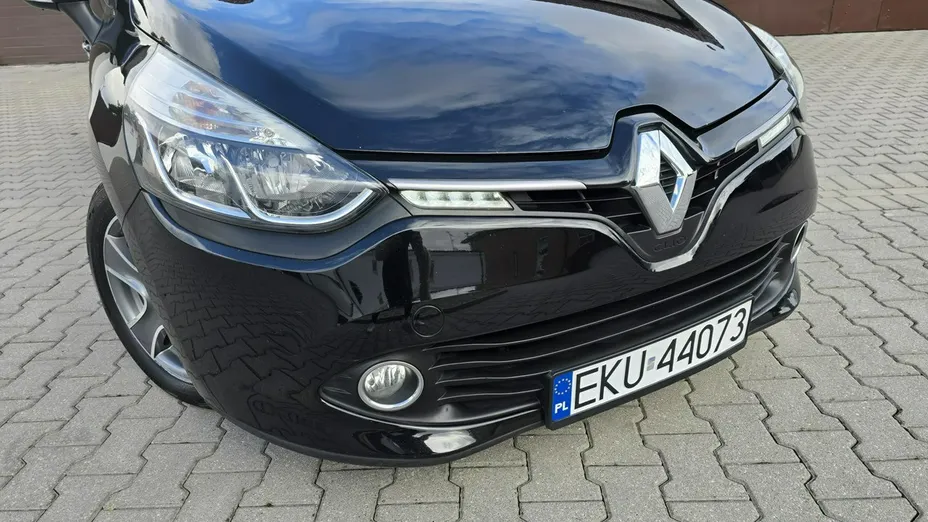 RENAULT Clio -