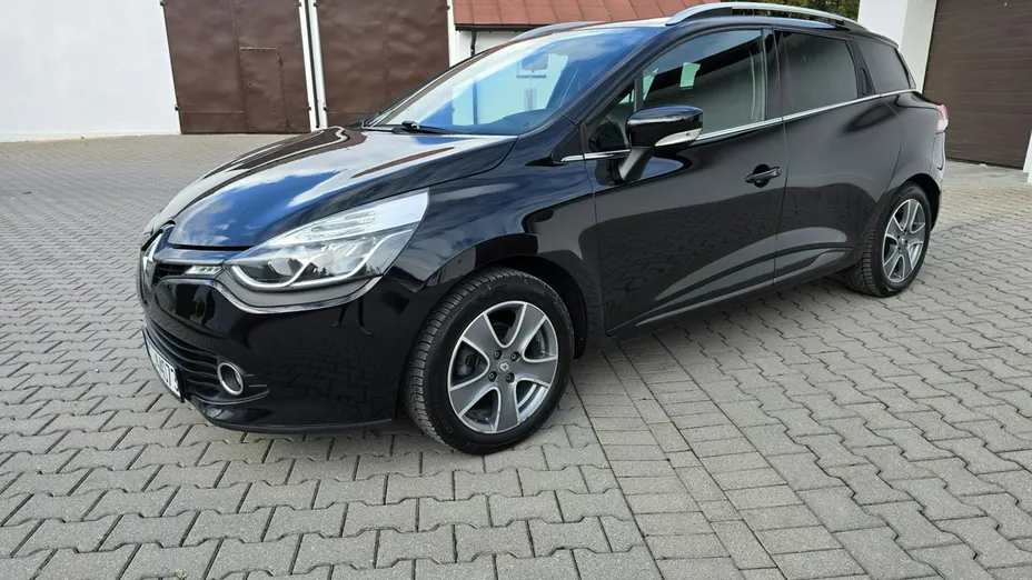 RENAULT Clio -